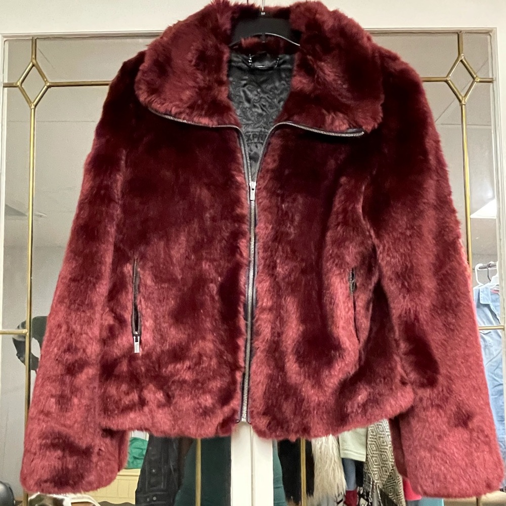 Express Faux Fur Vintage coat size medium garnet red EUC